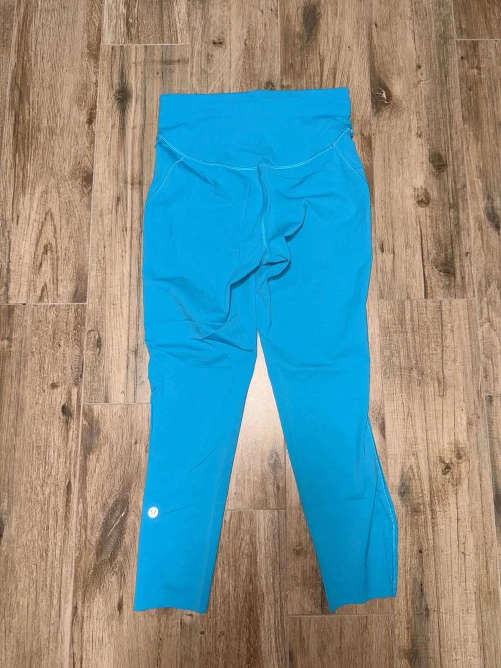 Lululemon Base Pace Blue Turquoise Size 8 High-Waist Crop 23 Inch Leggings